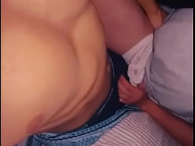 Le mamo la verga a mi vecino musculoso por primera vez en su casa luego termina follandome a pelo young asian gay boys sex videos