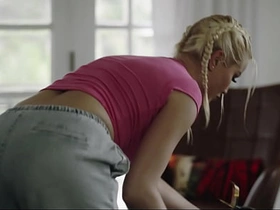 Parasited Futa Revision - Rubicund Kiss gets infected And Turns Into Sex Energized Shemale asian gym joyful sex videos