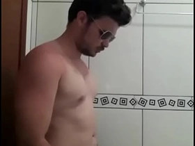 Mulherengo Gostoso balançando o pênis no unplanned asian oldermen gay sex videos