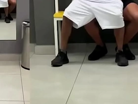 o professor da academia me fudeu depois do treino hot Utopian asian gay sex videos