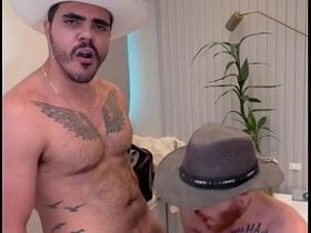 Carmona e Marcelo Debian os agroboys numa brotheragem quente asian slave gay sex videos