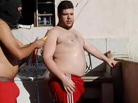 Maloka Come o Gordinho na Laje - parte 1 (COMPLETO NO RED E SHEER) asian premier danseur sex videos gay