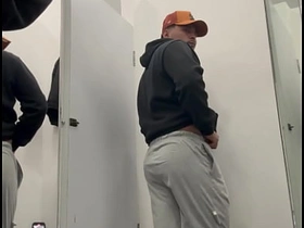 Me pongo caliente en los probadores hairy gay sex videos asian