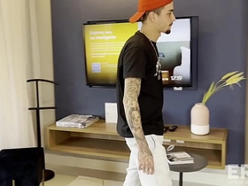 briguei com a mulher e acabei indo beber com meu amigo e olha no que deu asian gay dady sex videos