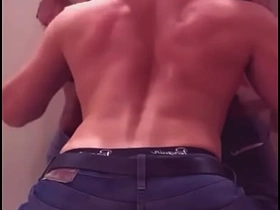 LE QUITO EL VIRGO A MI GYM BRO EN LOS BAÑOS DEL GIMNASIO asian gay porn stars sex videos