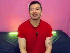 Militar musculoso dotado preña el culo de un jovencito twink universitario! Relato sexual asian delivery gay sex videos