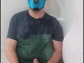 Je me pisse dessus comme un chiot patetic soumis asian hostel gay sex videos