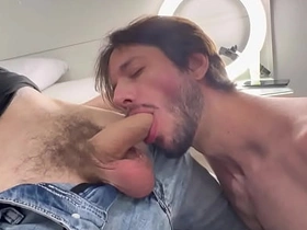 Arregaçando gostoso do vizinho do meu parceiro hard big fick asian gay hard sex videos