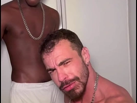 Brincadeira com PAUZUDO asian gay car sex videos