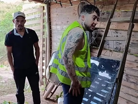 O PATRÃO E O EMPREGADO                                    O empregado finaliza sua tarefa e o seu patrão fica cheio de tezão ao vê lo todo suado brisk hd asian gay sex videos