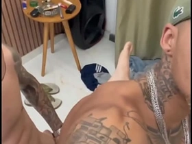 LEVEI O AMIGO DO TRABALHO PRA COMER MEU MARIDO E EU boy to boy real asian detached sex videos