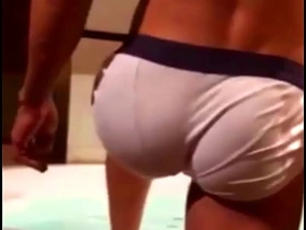 Despues de unas copas mi amigo hetero se ducha y me pide que lo grabe delighted teens sex videos asian